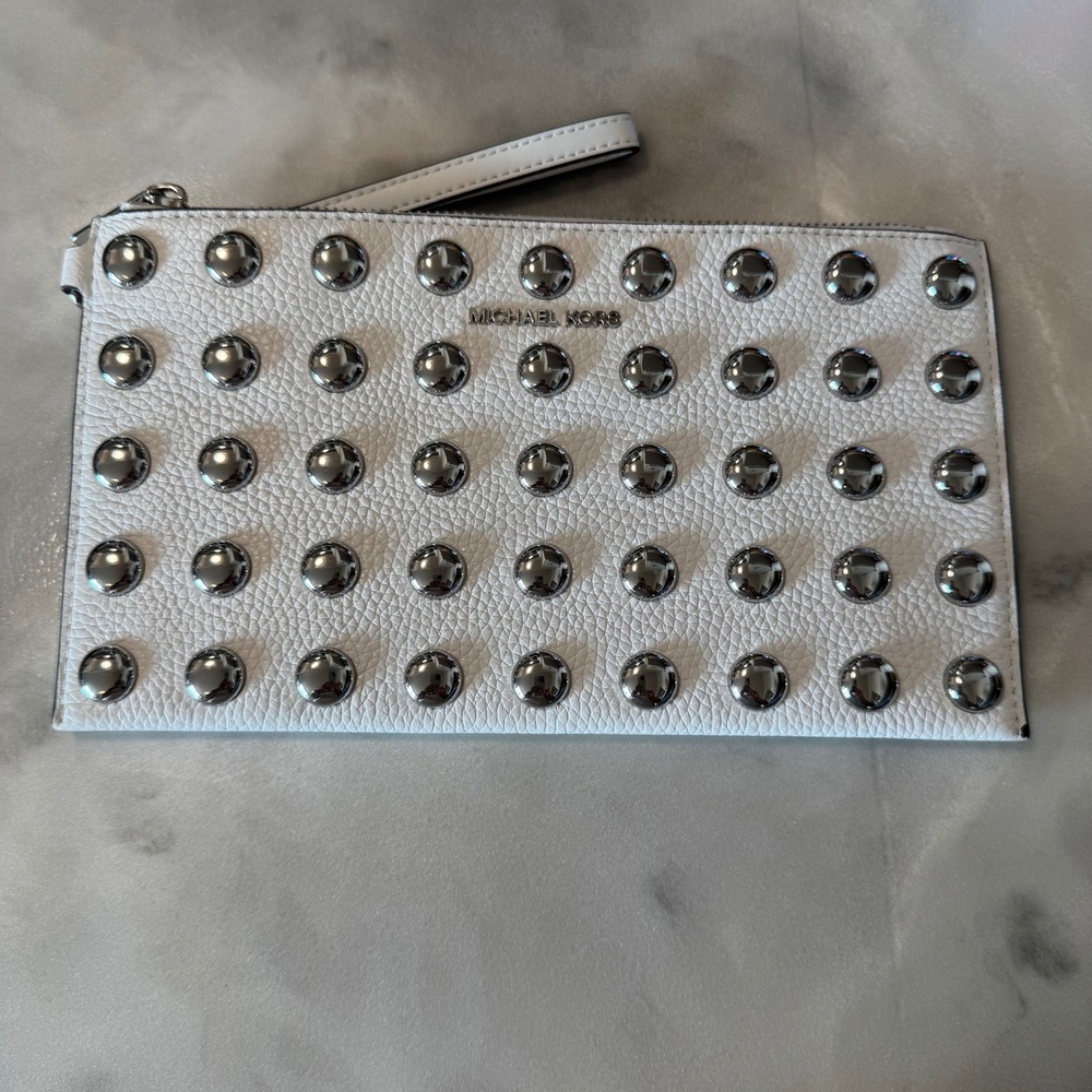 MICHAEL KORS Optic White Leather Studded Jet Set Travel Wristlet Clutch - Picture 1 of 5